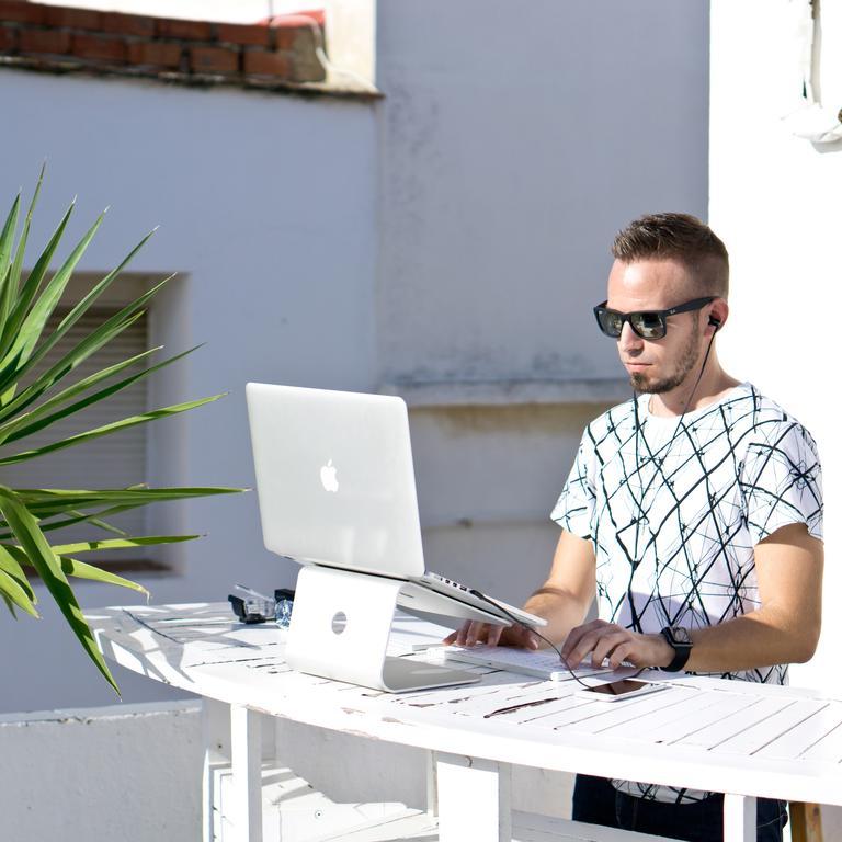 La Cocotera Boutique Hostel & Coworking Tarifa Exterior photo